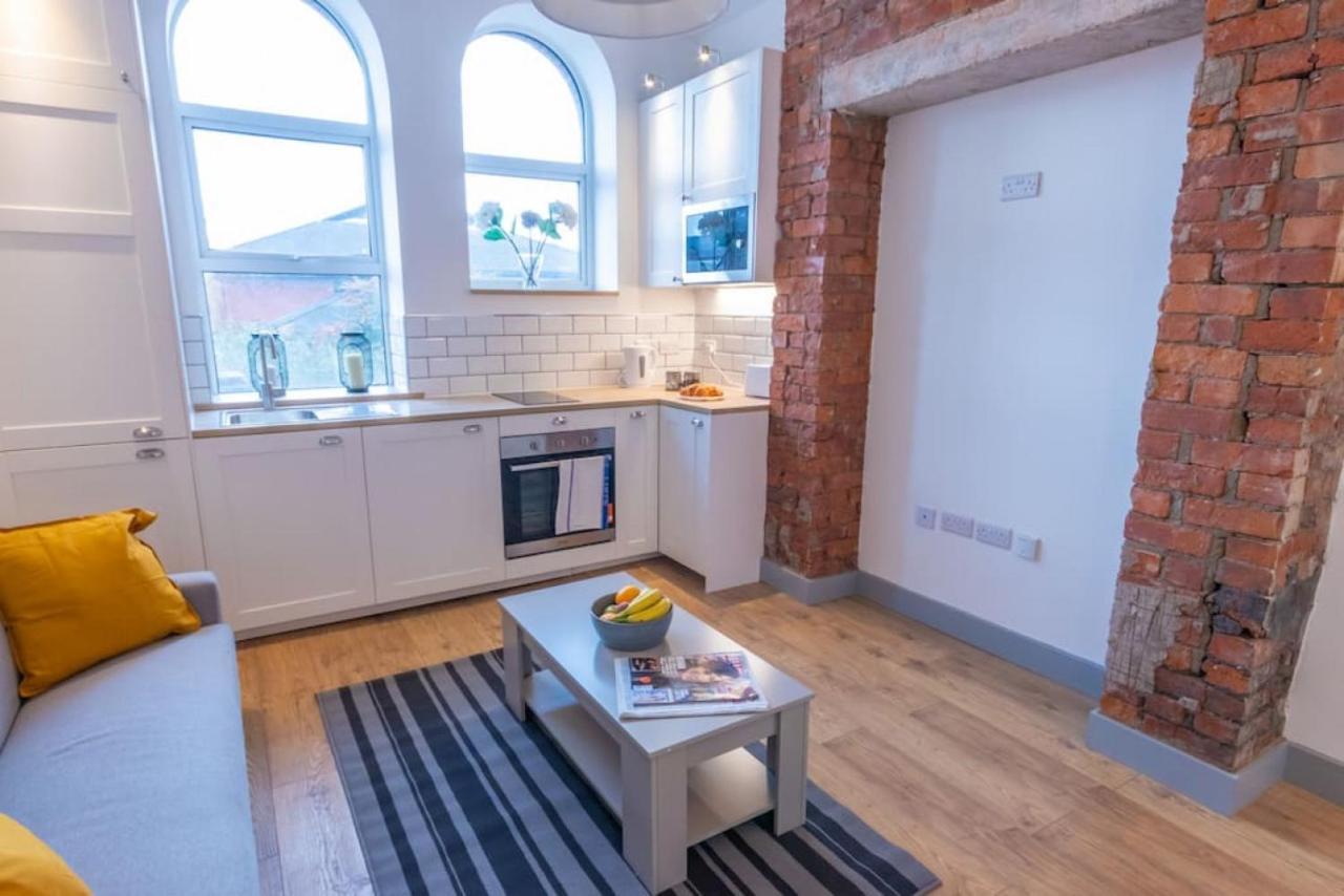 Pillo Rooms Serviced Apartments - Salford Manchester Exterior foto