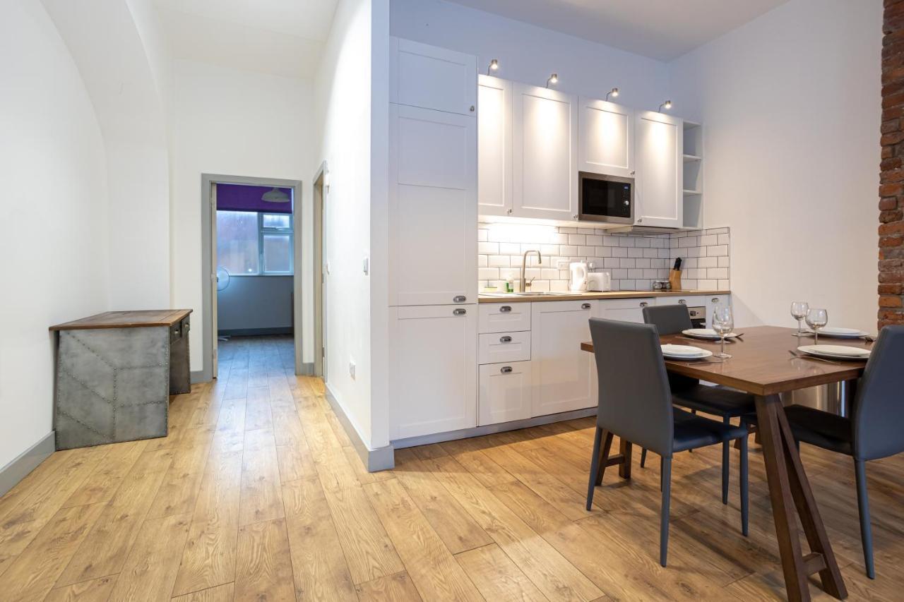 Pillo Rooms Serviced Apartments - Salford Manchester Exterior foto