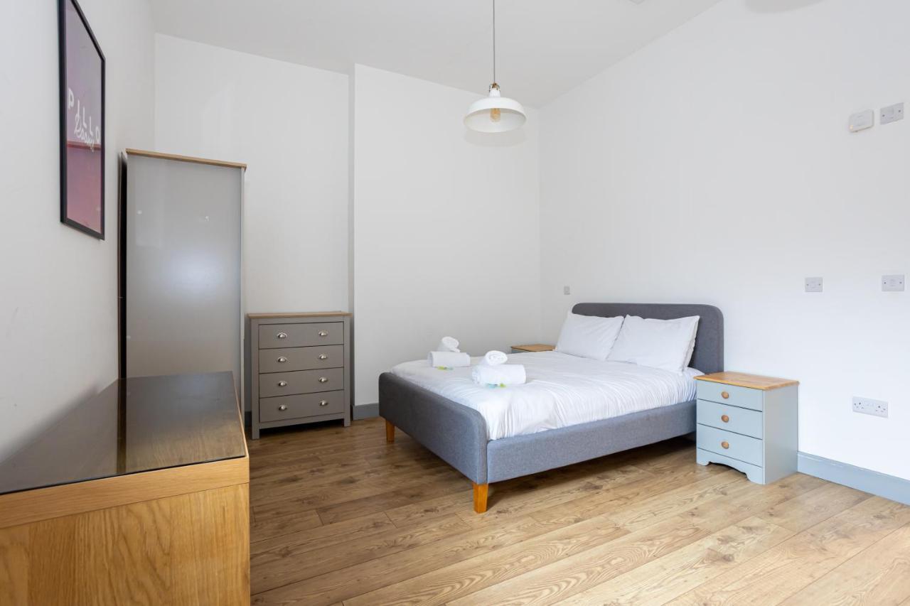 Pillo Rooms Serviced Apartments - Salford Manchester Exterior foto
